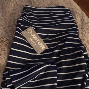 Just Live leggings NIP Size L